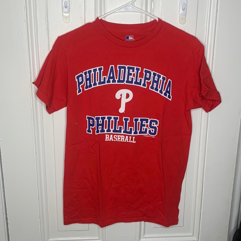 Women’s Red Phillies T-Shirt (S)